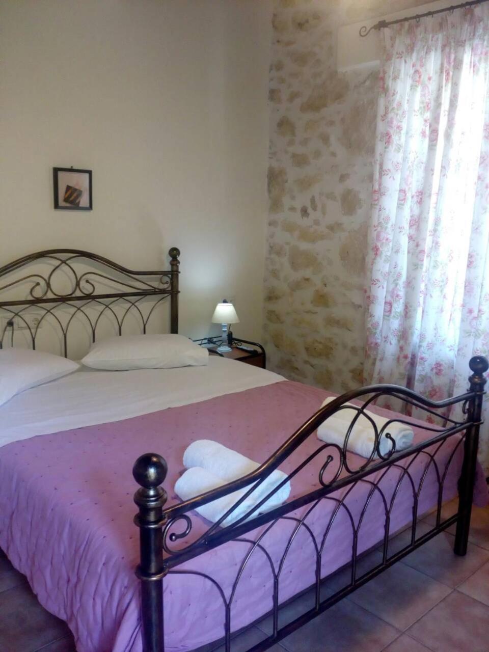 Artemisia Traditional Home Choudetsi Esterno foto